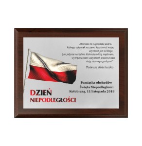 Dyplom drewniany HG265 pamiątka święto niepodległości- grawerton okolicznościowy