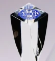 Statuetka kryształowa z logo - personalizowana kryształowa nagroda2.webp