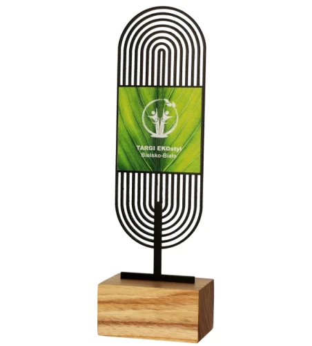 Ażurowa statuetka ekologiczna - nagroda w dziedzinie ekologii.webp
