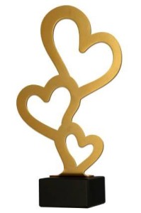Złota statuetka metalowa serca ML-HEA5-PW