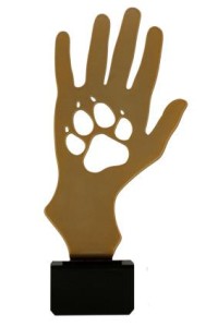 Złota statuetka metalowa zwierzęta ML-PAW-PW