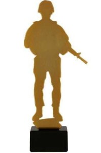 Złota statuetka metalowa żołnierz ML-SOL1-PW