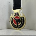 Medal odlewany custom karate ZŁOTY TYŁ.jpg