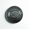 Medal odlewany dłonie PRZÓD.jpg