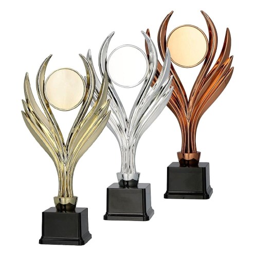 Plastikowy puchar 9310 - nowoczesne trofeum